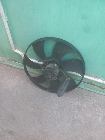 bmw e60 disk: Mersedes e klas 4 goz ucun radiator vintelatoru oriqinal islek — 4