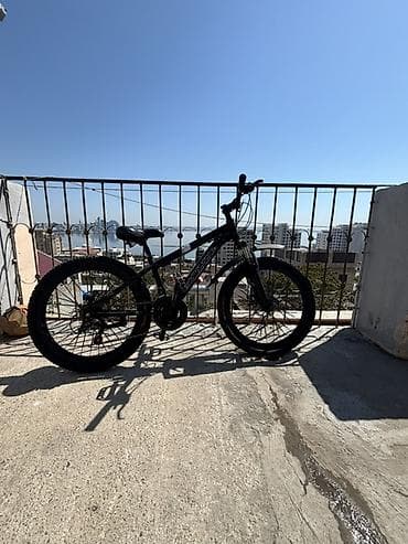 alman velo: Dağ tipli velosiped – 24 düymlük təkərlər, qalın protektorlu şinlər — 1