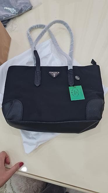 Çiyin çantası, Prada lalafo.az -da Çiyin çantası, Prada