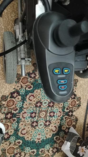Elektrik təkərli kreslo üçün joystick idarəetmə bloku - Universal tip at lalafo.az Elektrik təkərli kreslo üçün joystick idarəetmə bloku - Universal tip