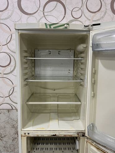 Məişət texnikası: İşlənmiş 2 qapılı Indesit Soyuducu Satılır, rəng - Ağ — 7