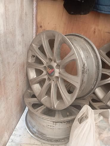passat disk: Mühərrik diskləri – 4 ədəd bmw yüngül lehimli disk dəsti . - — 4