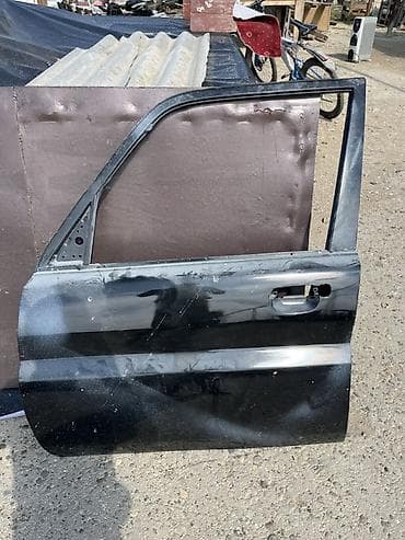 Sol ön, Mitsubishi Pajero, 2012 il