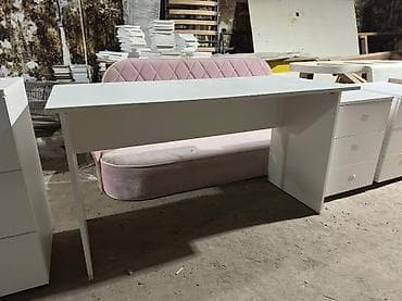 paltar sfaneri: Mebel dəsti – ofis/ev üçün funksional saxlama və iş zonası Tərkib: - — 3