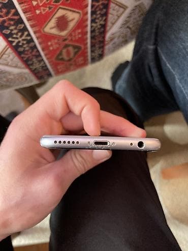 iphone xe: IPhone 6s, Space Gray, Qırıq — 4