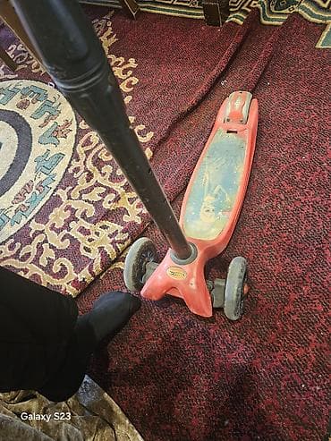 sukanlar: Uşaq skuteridir – 3 təkərli model. - Rəng: qırmızı - İdarəetmə: ön — 2