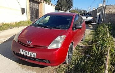 led stop: Toyota Prius (2-ci nəsil) – qırmızı hetçbek, hibrid Texniki — 2