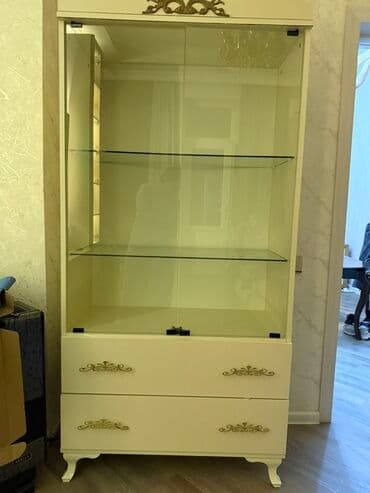 шкаф для посуды: Б/у, Без зеркала — 1