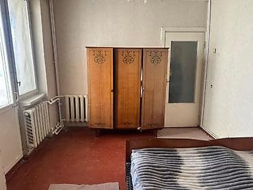 Mənzillər: Bakı, 8-ci mikrorayon, 2 otaqlı, Köhnə tikili, m. Azadlıq Prospekti, 65 kv. m — 8