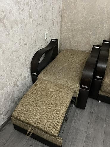 Ev və bağ: Di̇van-kravat, İşlənmiş, Açılan, Bazalı, Çatdırılma yoxdur — 2