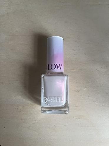 yeni il bileti: FLORMAR qırmızı ve qara ikilisi tek giymete 2 azn digerleri tezedir — 8