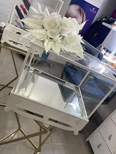 37: 11 ədəd xonça satılır.Vəziyyətləri çox yaxşıdır.Başqa model — 3