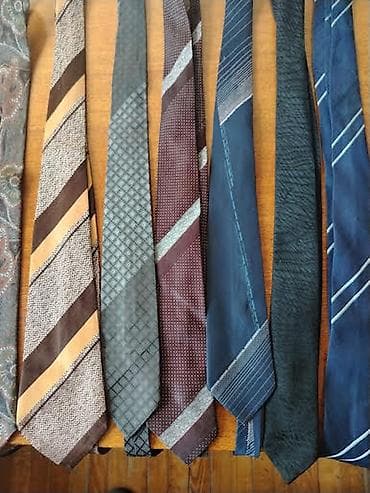 Antik qalstuklar biri 10 man-dır 8 dənədir — 5