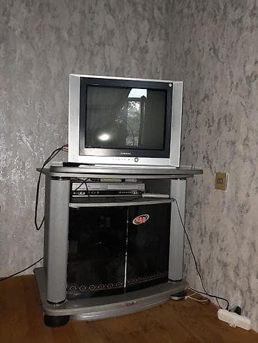 Samsung TV və Televizor altlıgı bir yerde satılır,İdeal lalafo.az -da Samsung TV və Televizor altlıgı bir yerde satılır,İdeal