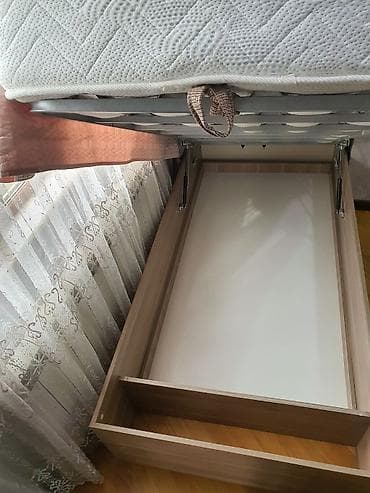 usaq dolab: Oğlan və qız üçün, Təknəfərlik çarpayı — 1