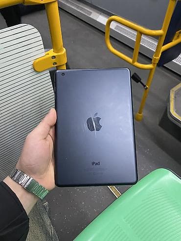 Apple ipad 2 mini 16 gb yaxsi vezziyetdedir Planset zavoddur ve