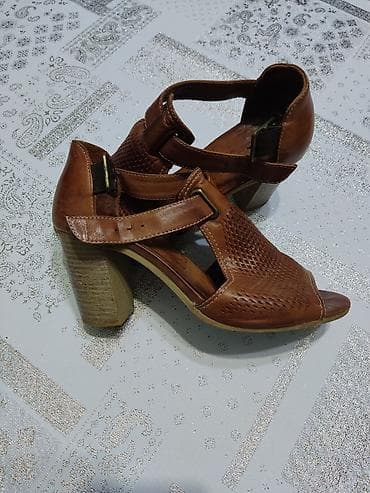 ayaggabı: Qadın ayaqqabıları dəsti 1) Qəhvəyi açıq burunlu sandalet - Material — 2