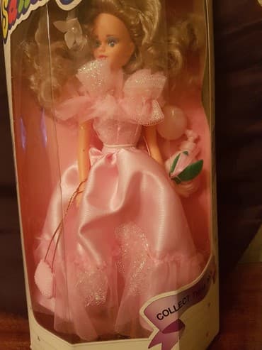 сколько стоит лабубу в азербайджане: ● K U K L A ● Təzə. Çin istehsalı. Hündürlüyü - 33 sm. Qiyməti - — 3