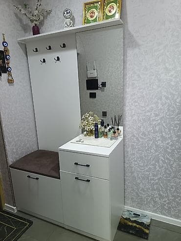 kunc divanlar 2019: Dəhliz şkafı satılır. Ölçüsü: 2 m hündürlük × 1.20 m en Səliqəli — 2