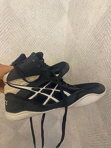 batinka satisi: ASICS idman ayaqqabısı - Brend: ASICS - Rəng: tünd göy – ağ detallar - — 5