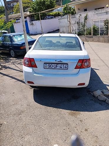 20 lik disk teker: Chevrolet Epica, ağ rəng, sedan masin otur sur masindi sekilde — 6