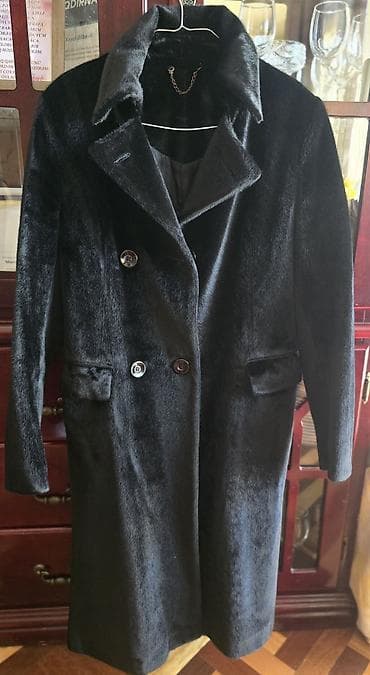 Qadın üçün qara rəngli xəz palto.Real alicilar burada yazsin.Hec bir