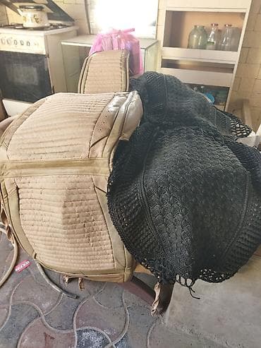 Avtomobil oturacaq üzlükləri dəsti - Rəng: bej (əlavə olaraq qara