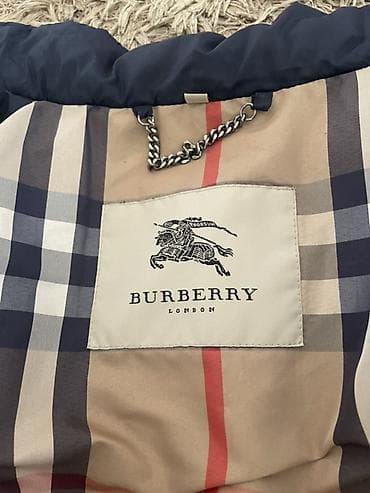 kiton kurtka: Burberry London qadın şişmə gödəkçə - Rəng: tünd göy (navy) - Daxili — 1