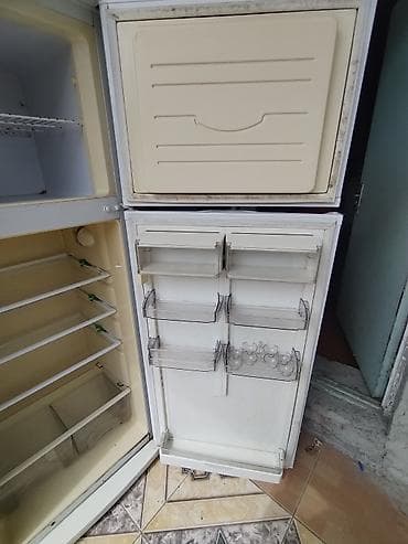 İşlənmiş 2 qapılı Atlant Soyuducu Satılır, rəng - Ağ