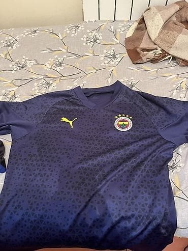 40 razmer: Fenerbahçe PUMA futbol köynəyi - Rəng: tünd göy/navy - Dizayn: ön — 1