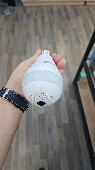 ev kamera: Wi‑Fi Lampalı Təhlükəsizlik Kamera (E27 patrondur) - 2‑in‑1 həll: LED — 1