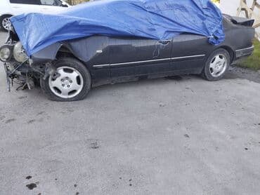 w202 bufer satilir: Mercedes-Benz E210 — 1