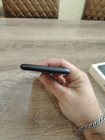 iphone 7 8: IPhone 11, 128 GB, Qara, Face ID — 5