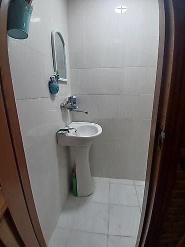 Kirayə mənzillər: Nesim metrosuna 5 deqlik mesefe temirli menzildi isdilik sisdemide — 7