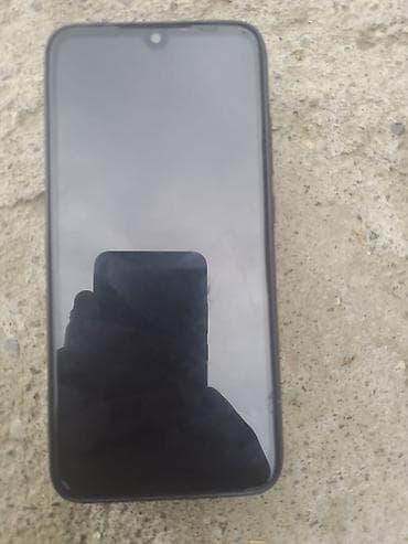 tecno camon 30 premier: Xiaomi Redmi smartfon Xüsusiyyətlər: - Ekran: tam ekran, damcı tipli — 3