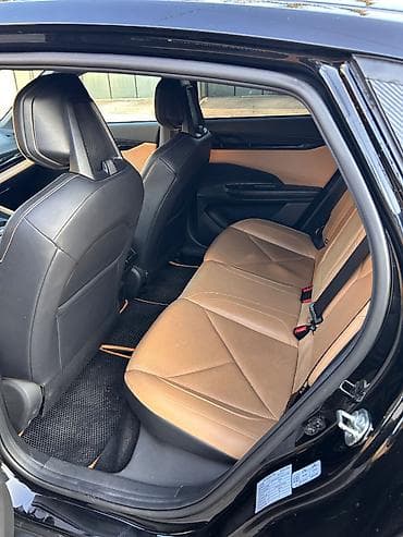 tesla model x: Changan Uni-V: 1.5 l | 2023 il 100300 km Sedan — 9