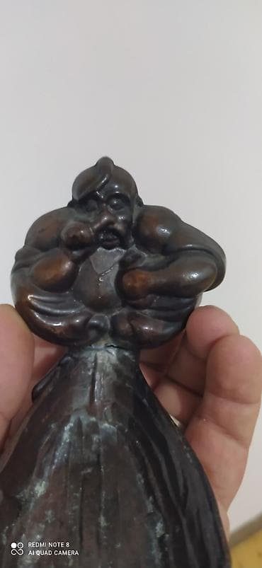 Antik kul qabi matriyali metaldir 50 azn — 2