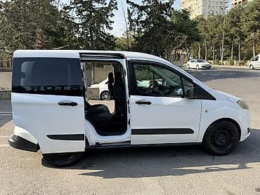 çöl dovşanı: Ford Tourneo: 1 l | 2014 il 342000 km Van/Minivan — 4