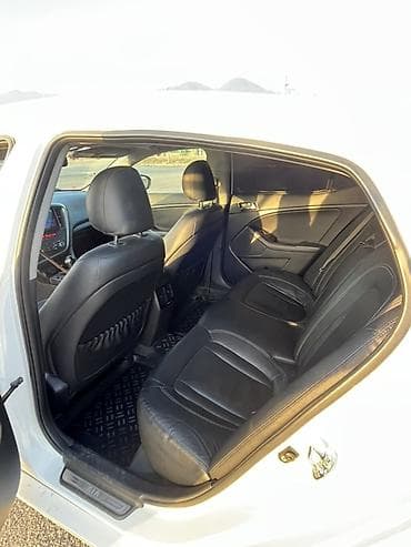 qazel maşın: Bugunki gune heç bir xerci yoxdu maşının.otur sür hara istiyrsen.Salon — 10