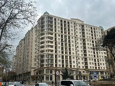 3 otaqlı, Yeni tikili, 134 kv. m — 2