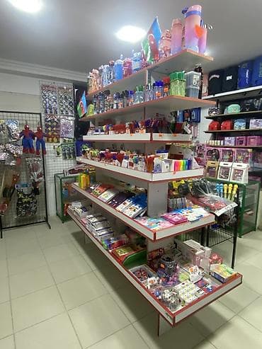 Rəf vitrinləri: Mağaza üçün orta ada tipli vitrin raf sistemi Unvan Hovsan, magaza — 4