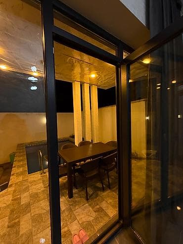 150 м², 3 комнаты, С бассейном, Водопровод, Интернет, Газ — 10