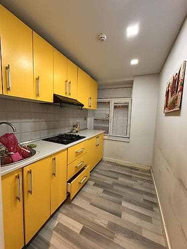 Bakı mərkəzində, prestijli küçədə yerləşən obyekt icarəyə verilir