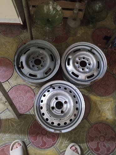 qalın teker: Polad disk dəsti (3 ədəd) - Material: polad - Çuxur sayı: 4 bolt — 9