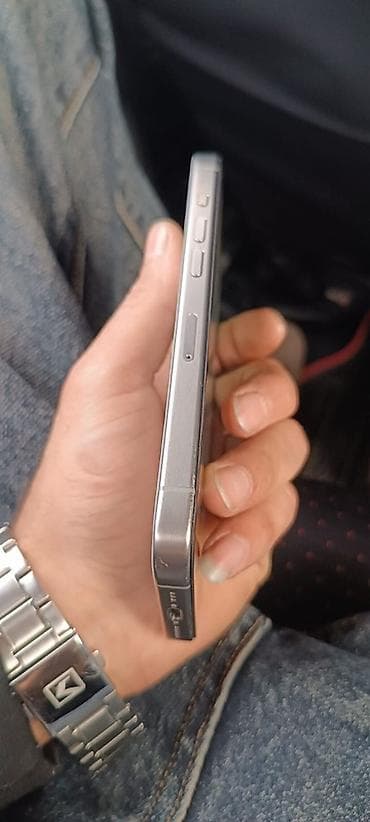 iphon 15 pro: IPhone 15 Pro, 128 GB, Natural Titanium, Simsiz şarj, Face ID — 3