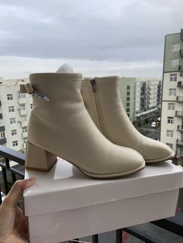 qadın bot: Ölçü: 36, Yeni — 2
