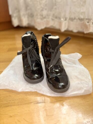 Ölçü: 37, rəng - Qara, İşlənmiş