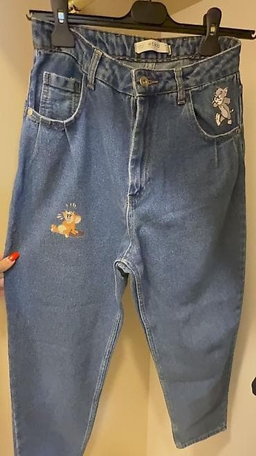 Аксессуары: Etika Fashion brendinin mavi rəngli denim şalvarı. Klassik beşcib — 1