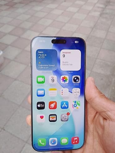 apple mac mini: IPhone 16 Pro Max, Qızılı, Face ID — 2