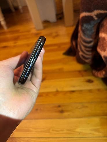 2 el televizor: IPhone 11 Pro, 256 GB — 4